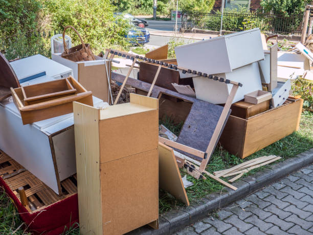Best Attic Cleanout Services  in Coopersville, MI